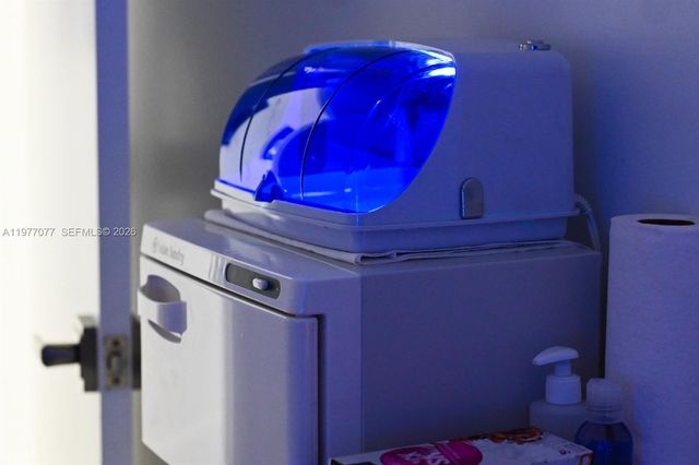 10780 MED SPA NEAR FIU, Sweetwater, FL 33174