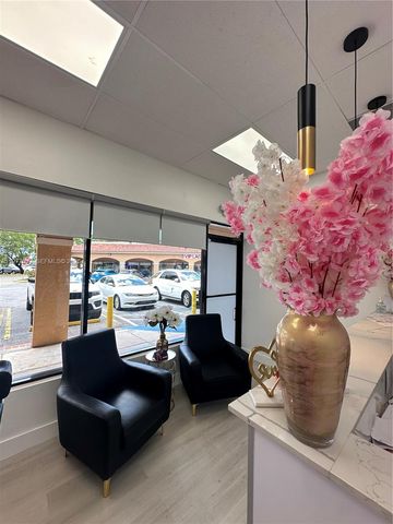 10780 MED SPA NEAR FIU, Sweetwater, FL 33174