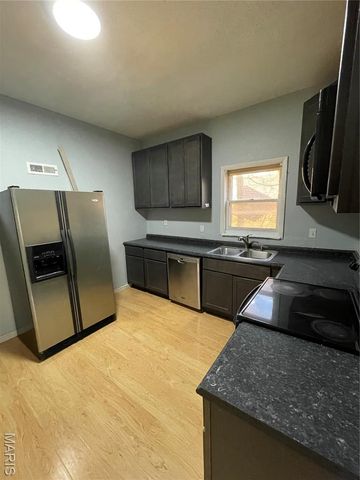 2708 Old Hanley Road, St Louis, MO 63114