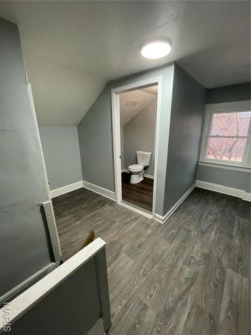 2708 Old Hanley Road, St Louis, MO 63114