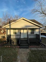 2708 Old Hanley Road, St Louis, MO 63114
