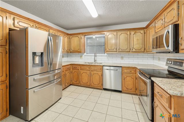 1014 N 4th Street, Copperas Cove, TX 76522