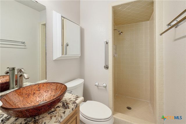 1014 N 4th Street, Copperas Cove, TX 76522