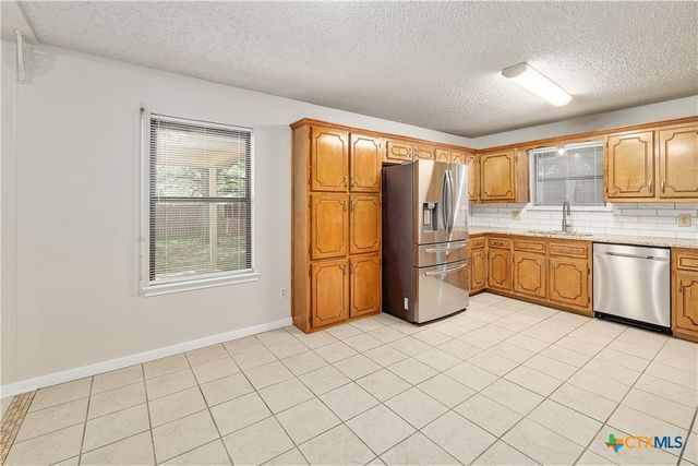 1014 N 4th Street, Copperas Cove, TX 76522