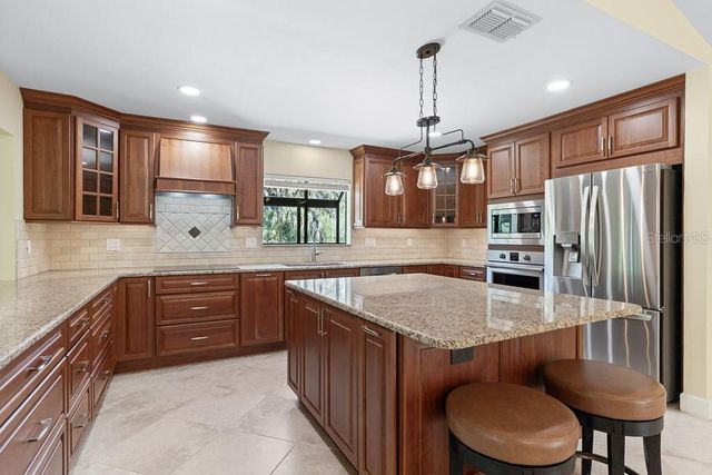 2639 ROYAL LIVERPOOL DRIVE, Tarpon Springs, FL 34688