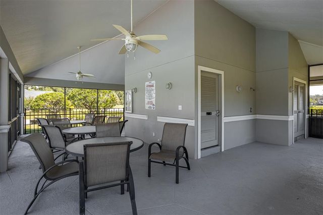 2639 ROYAL LIVERPOOL DRIVE, Tarpon Springs, FL 34688