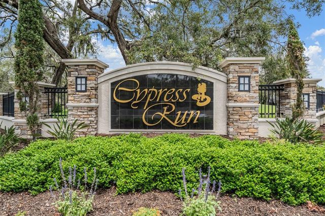 2639 ROYAL LIVERPOOL DRIVE, Tarpon Springs, FL 34688
