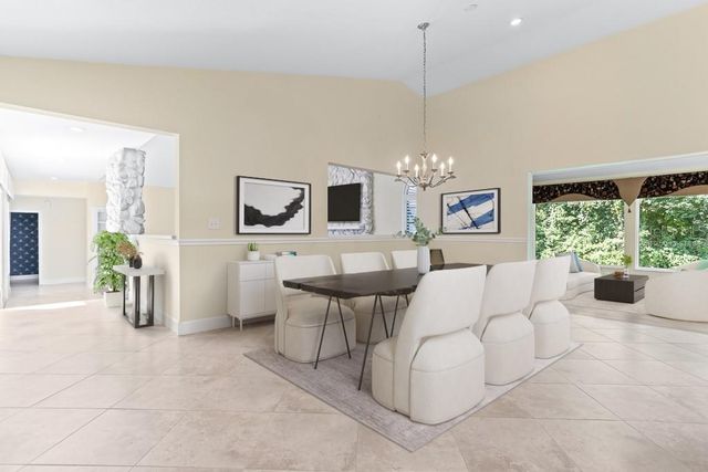 2639 ROYAL LIVERPOOL DRIVE, Tarpon Springs, FL 34688