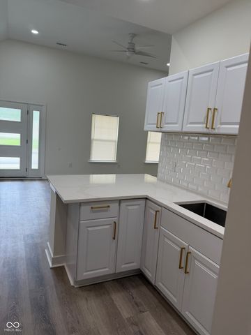 977 W 26th Street, Indianapolis, IN 46208