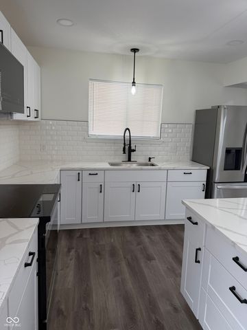977 W 26th Street, Indianapolis, IN 46208