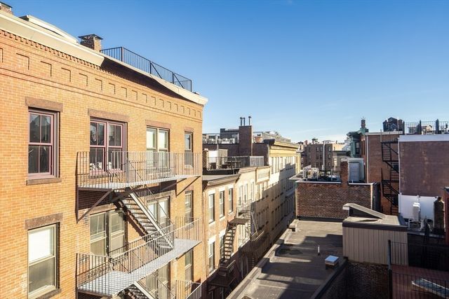 19 Wiget St 505, Boston, MA 02113