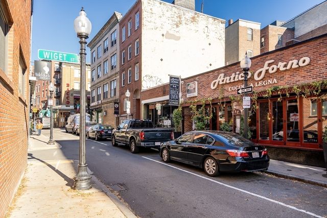 19 Wiget St 505, Boston, MA 02113