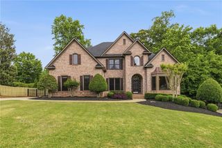 215 Lynwood Court, Roswell, GA 30075