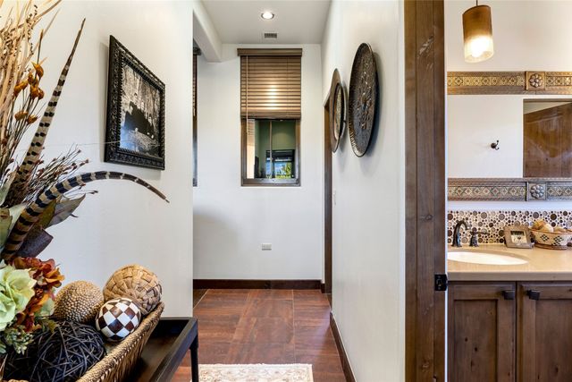 5 Plaza Ortega, Santa Fe, NM 87506