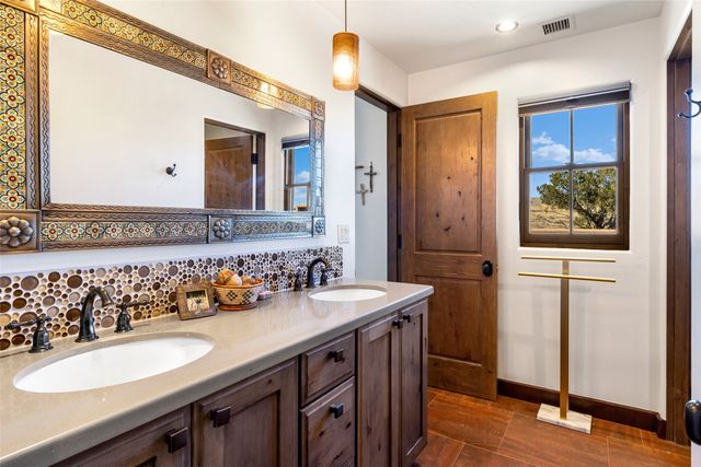 5 Plaza Ortega, Santa Fe, NM 87506