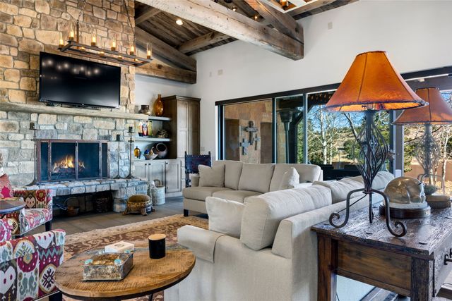 5 Plaza Ortega, Santa Fe, NM 87506