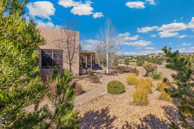 5 Plaza Ortega, Santa Fe, NM 87506