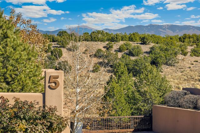 5 Plaza Ortega, Santa Fe, NM 87506