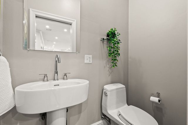 72 Tuttle St 1, Boston, MA 02125