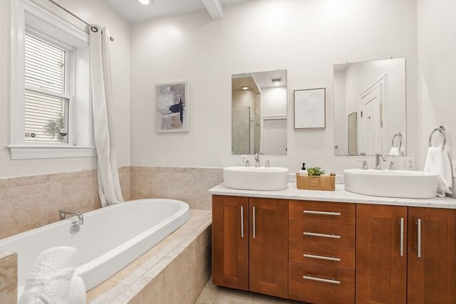 72 Tuttle St 1, Boston, MA 02125