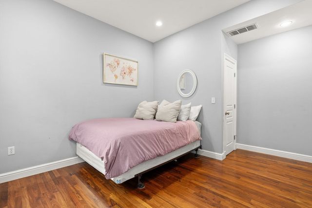 72 Tuttle St 1, Boston, MA 02125