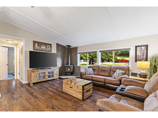 20341 Se HELZER Way, Damascus, OR 97089