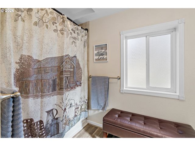 20341 Se HELZER Way, Damascus, OR 97089