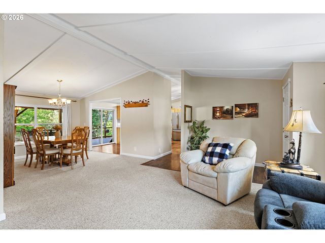 20341 Se HELZER Way, Damascus, OR 97089