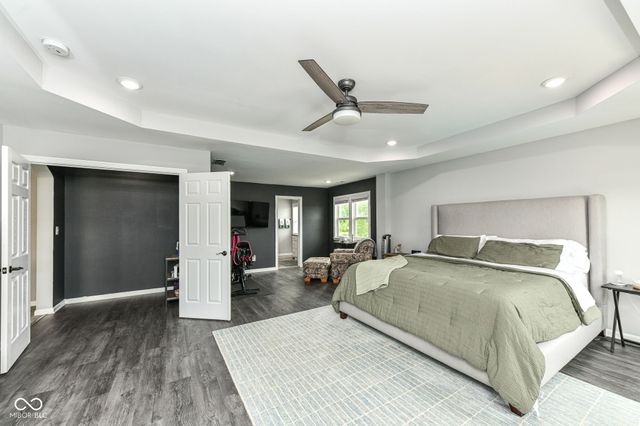 4825 Aberdeen Drive, Zionsville, IN 46077