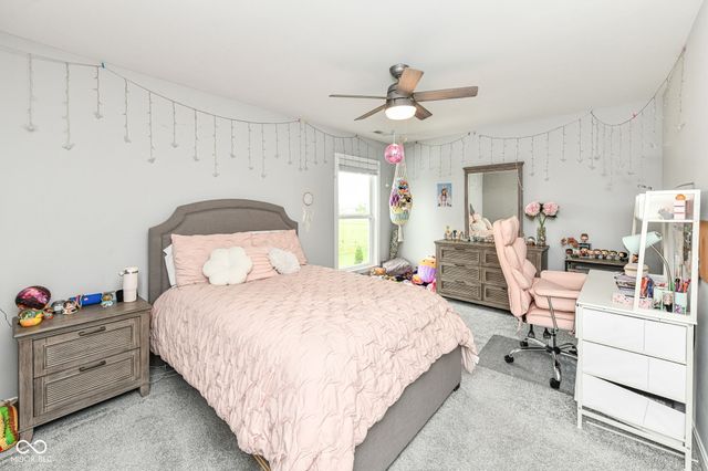 4825 Aberdeen Drive, Zionsville, IN 46077