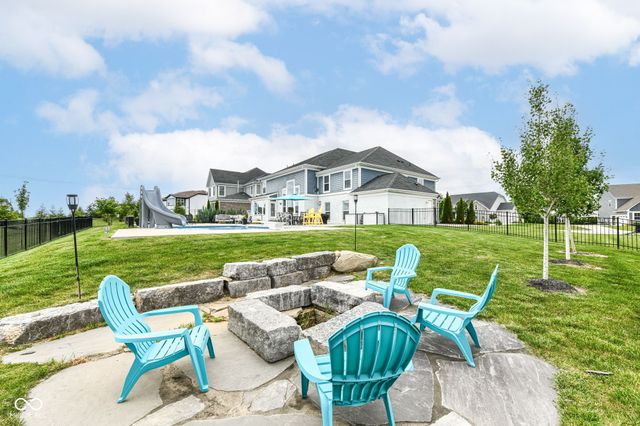 4825 Aberdeen Drive, Zionsville, IN 46077