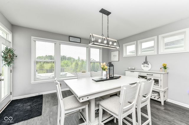 4825 Aberdeen Drive, Zionsville, IN 46077