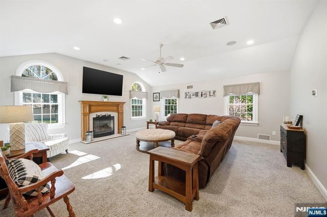 165 Page Drive, Oakland, NJ 07436