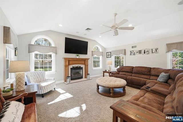 165 Page Drive, Oakland, NJ 07436