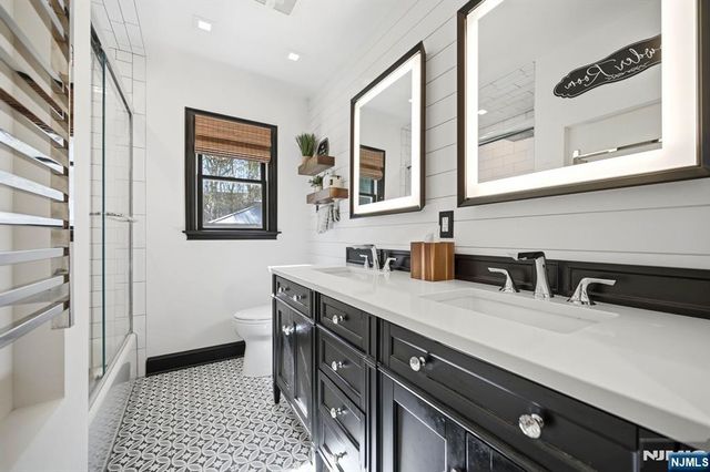 165 Page Drive, Oakland, NJ 07436