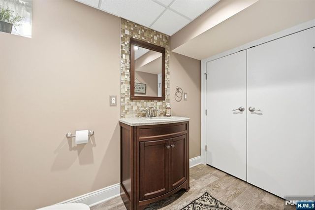 165 Page Drive, Oakland, NJ 07436