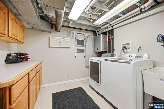 165 Page Drive, Oakland, NJ 07436