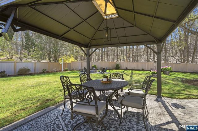 165 Page Drive, Oakland, NJ 07436
