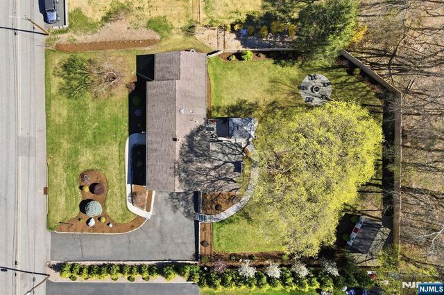 165 Page Drive, Oakland, NJ 07436