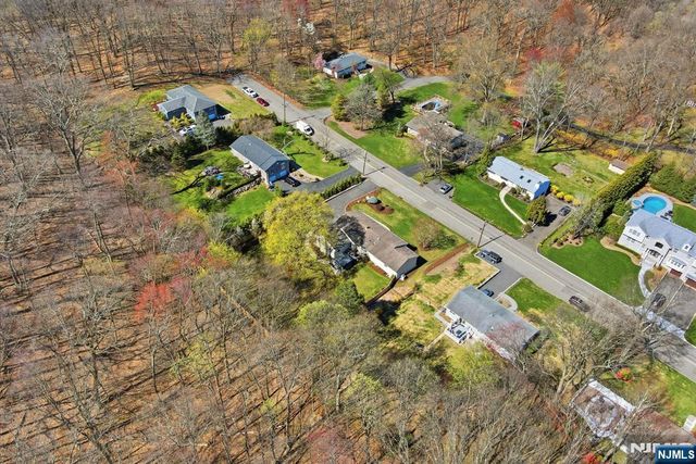 165 Page Drive, Oakland, NJ 07436