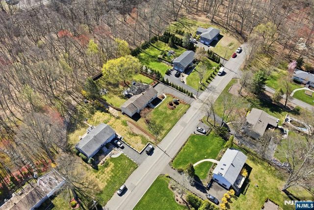 165 Page Drive, Oakland, NJ 07436