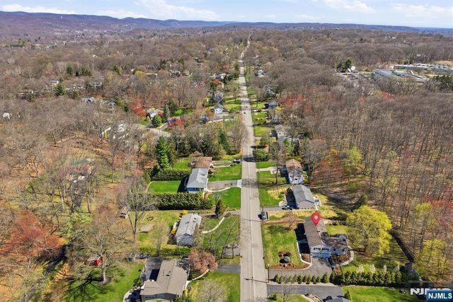 165 Page Drive, Oakland, NJ 07436