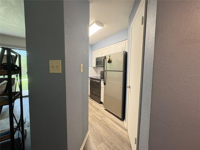 8702 MALLARD RESERVE DRIVE 104, Tampa, FL 33614