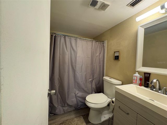 8702 MALLARD RESERVE DRIVE 104, Tampa, FL 33614