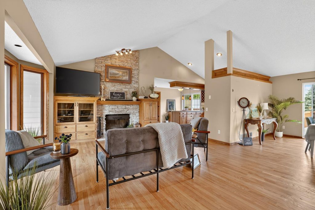 3065 225th Street W, Farmington, MN 55024 — exterior