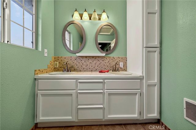 19542 Ridge Road, Red Bluff, CA 96080