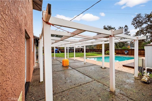 19542 Ridge Road, Red Bluff, CA 96080