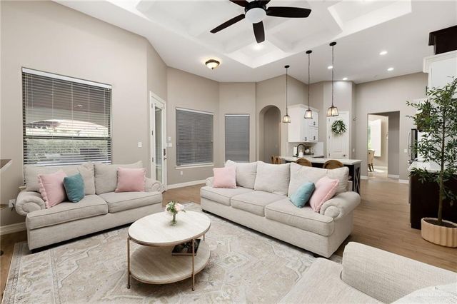 13511 N 33rd Lane, Edinburg, TX 78541