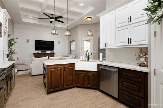 13511 N 33rd Lane, Edinburg, TX 78541