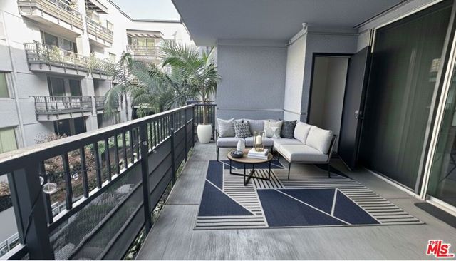 629 Traction Avenue 426, Los Angeles, CA 90013